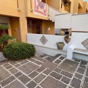 Con Giardino A Due Passi Dal Mare. Appartamento San Vito Lo Capo